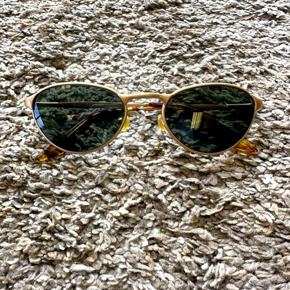 Women’s Ray-Ban Sunglasses